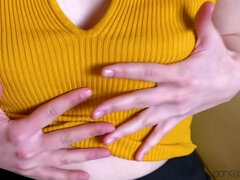 Любители, Жопа, Брюнетки, Мастурбация, Пухлые соски, Соло, Сиськи