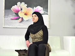 Muslim woman wants pictures from a horny photographer