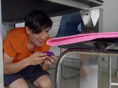 Arsch, Blondine, Blasen, Hundestellung, Handjob, Muschi, Dürr, Vibrator