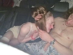 In den arsch, Auto, Frau, Muskel, Orgasmus, Party, Zierlich, Stiefmutter