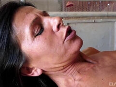 Amateur, Grosse bite, Sucer une bite, Brunette brune, En levrette, Hard, Seins naturels, De plein air