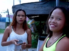 18 ans, Asiatique, Nana, Sucer une bite, Éjaculation interne, En levrette, Philippine, Serré