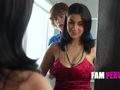 Gezin, Hardcore, Reusachtig, Latijnse vrouw, Rijpe lesbienne, Natuurlijke tieten, Gezichtspunt, Taboe