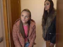 Tschechisch, Fingern, Lesbisch, Lecken, Milf, Natürlichen titten, Orgasmus, Jungendliche (18+)