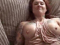 Британки, Ноги, Пальцем, Готки, Массаж, Мастурбация, Рыжие, Бритые