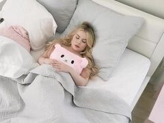 Blonde, Queue, Fétiche, Hard, Petite femme, Maigrichonne, Pute, Jarretelles