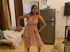 Anal, Cul à la bouche, Tante, Sucer une bite, Doigter, Première fois, Indienne, Petite femme