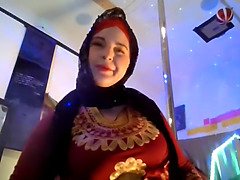 Enthousiasteling, Grote kont, Grote mammen, Dansen, Hd, Masturbatie, Tieten likken, Webcamera