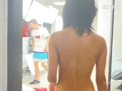 Derrière les coulisses, Gros seins, Noire, Blonde, Gorge profonde, Pénétrer avec le poing, Groupe, Lingerie