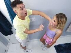 18 летние, Большая жопа, Большой член, Блондинки, Минет, Собачьи, Натуральные сиськи, Короткая стрижка