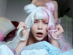 Gros cul, Homme nu et filles habillées, Européenne, Tabou, Tatouage, Sous la jupe