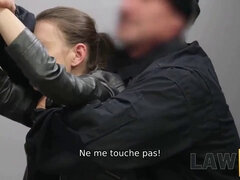 Sucer une bite, Attrapée, Hd, Prisonnier, Séduite, Fils, Tatouage, Uniforme