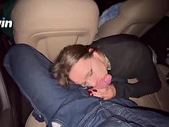 Leie, Blasen, Auto, Paar, Spermaladung, Hardcore, Pov, Öffentlich