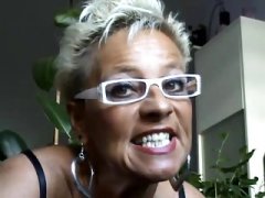 German old milf showing hot to suck a dick