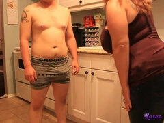 Gros cul, Gros seins, Sucer une bite, Plantureuse, Gorge profonde, Faciale, Maman, Nénés