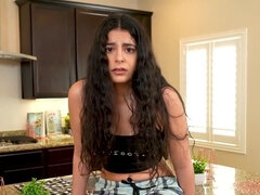 18 años, Chica, Corrida, Familia, Estrella porno, Realidad, Sexo fuerte, Falda