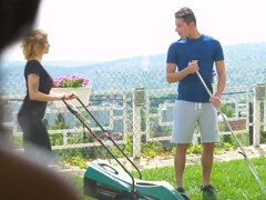 Grote lul, Hondjeshouding, Hardcore, Masturbatie, Moeder, Kut duiken, Tatoeage, Tieten likken