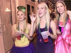 Подружка, Вечеринка