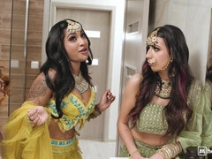 Amateur, Asiatique, Nana, Sucer une bite, Le plan cul à quatre, Groupe, Indienne, Mouillée