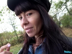 Amateur, Mamada, Europeo, Jeans, Tetas naturales, Al aire libre, Pov, Tetas