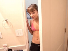 18 jahre, Grosser schwanz, Blondine, Lecken, Piercing, Pov, Rasiert, Titten