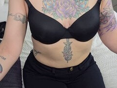 Blowage, cunnilingus, huge dildo