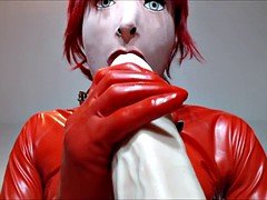 Fucking huge dildo in latex a2m