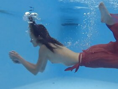 Morena, Europeo, Al aire libre, Piscina, Flaco, Sexo soft, Tetas, Bajo el agua