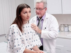 Grosse bite, Sucer une bite, Médecin, En levrette, Seins naturels, Maigrichonne, Adolescente, Nénés