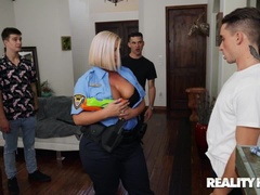 Cunnilingus, Amateur, Culo, Tetas grandes, Botas, Estilo perrito, Coño, Nalgadas