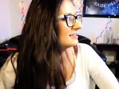 Hot brunette from squirt masturbating on webcam