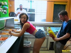 Amateur, Mamada, Morena, Ébano, Corridas faciales, Realidad, Afeitado, Flaco