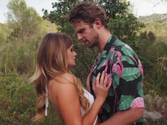 Британки, Натуральные сиськи, На природе, Киски, Курящие, Тугие, Сиськи