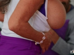 Américain, En levrette, Énorme, Masturbation, Mature, Piercing, Jupe, Plan cul à trois