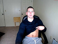 jaw-dropping youthful Bodybuilder webcam