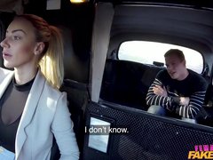 Blondine, Vollbusig, Spermaladung, Frau, Hardcore, Öffentlich, Spion, Titten
