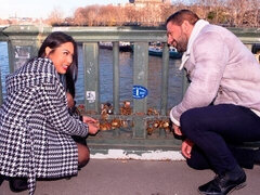 Grosser arsch, Blasen, Braunhaarige, Verein, Doppelpenetration, Tätowierung, Flotter dreier, Titten