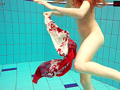 Behaart, Nackt, Polisch, Pool, Rotschopf, Jungendliche (18+), Unter wasser