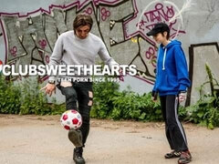 18 jaar, Grote lul, Grote mammen, Pijpbeurt, Genootschap, Vingeren, Harig, Hd