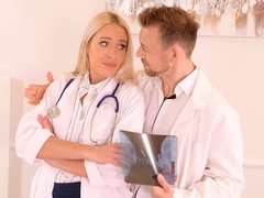 お尻, フェラチオ, カワイイ, 汚れた　, 医者, 手コキする, 看護婦, オッパイの