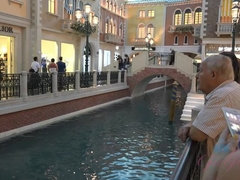 Enthousiasteling, Vies, Jurk, Hakken, Slipje, Klein, Gezichtspunt, Tieten likken