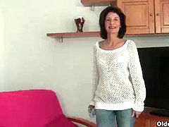 Emanuelle, grandma, gilf
