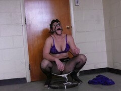 Leie, Amerikanisch, Sadomasochismus, Grosser arsch, Fesselspiele, Nylon, Bestrafung, Rock