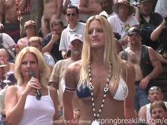 Braunhaarige, Hochschule, Ex freundin, Flashen, Freundin, Nackt, Student, Titten