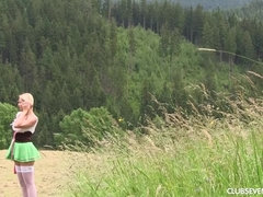 Tetas grandes, Rubia, Club, Vestido, Masturbación, Al aire libre, Solo, Adolescente