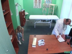 Amateur, Sucer une bite, Tir de sperme, Infirmière, Bureau, Chatte, Uniforme, Voyeur