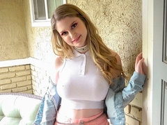 Gros seins, Blonde, Sucer une bite, Doigter, Poilue, Branlette thaïlandaise, Pute, Adolescente