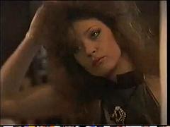 Grote mammen, Pijpbeurt, Fetisj, Hardcore, Moeder die ik wil neuken, Satijn, Zuigen, Tieten likken