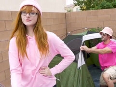 18 jahre, Tussi, Grosser arsch, Grosser schwanz, Blasen, Tochter, Lecken, Jungendliche (18+)