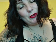 Vends-ta-culotte - JOI and humiliation with busty dominatrix